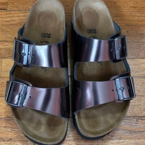 Birkenstock Arizona metallic platform sandals  - size 39